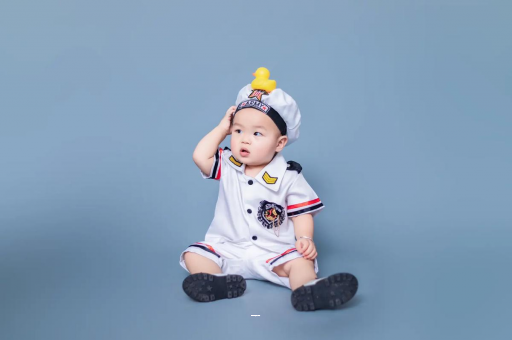 诸暨宝宝老摇头怎么回事